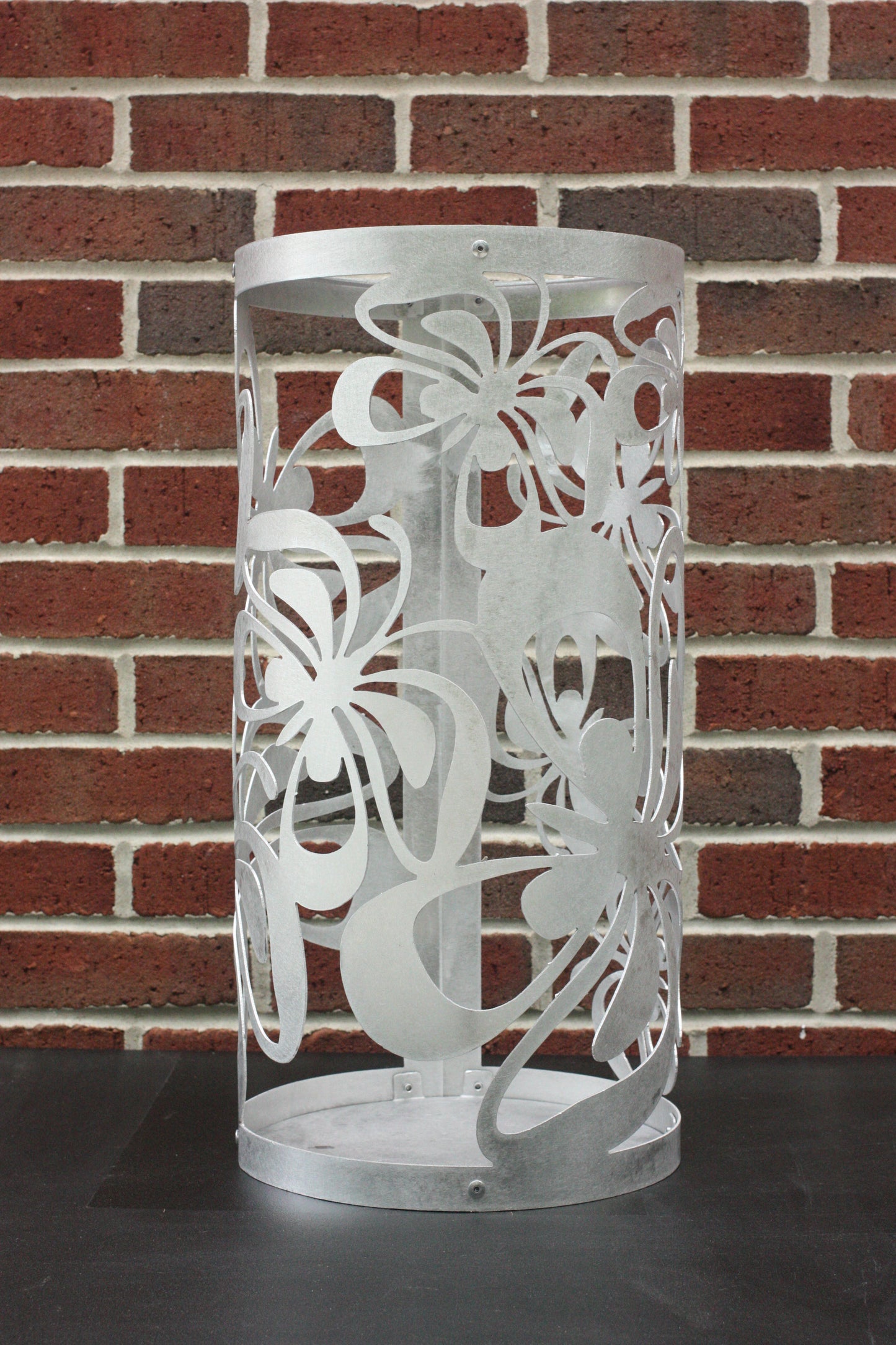 Flower Skirt Butterflies Planter – Metal Flower Pot Holder for Garden