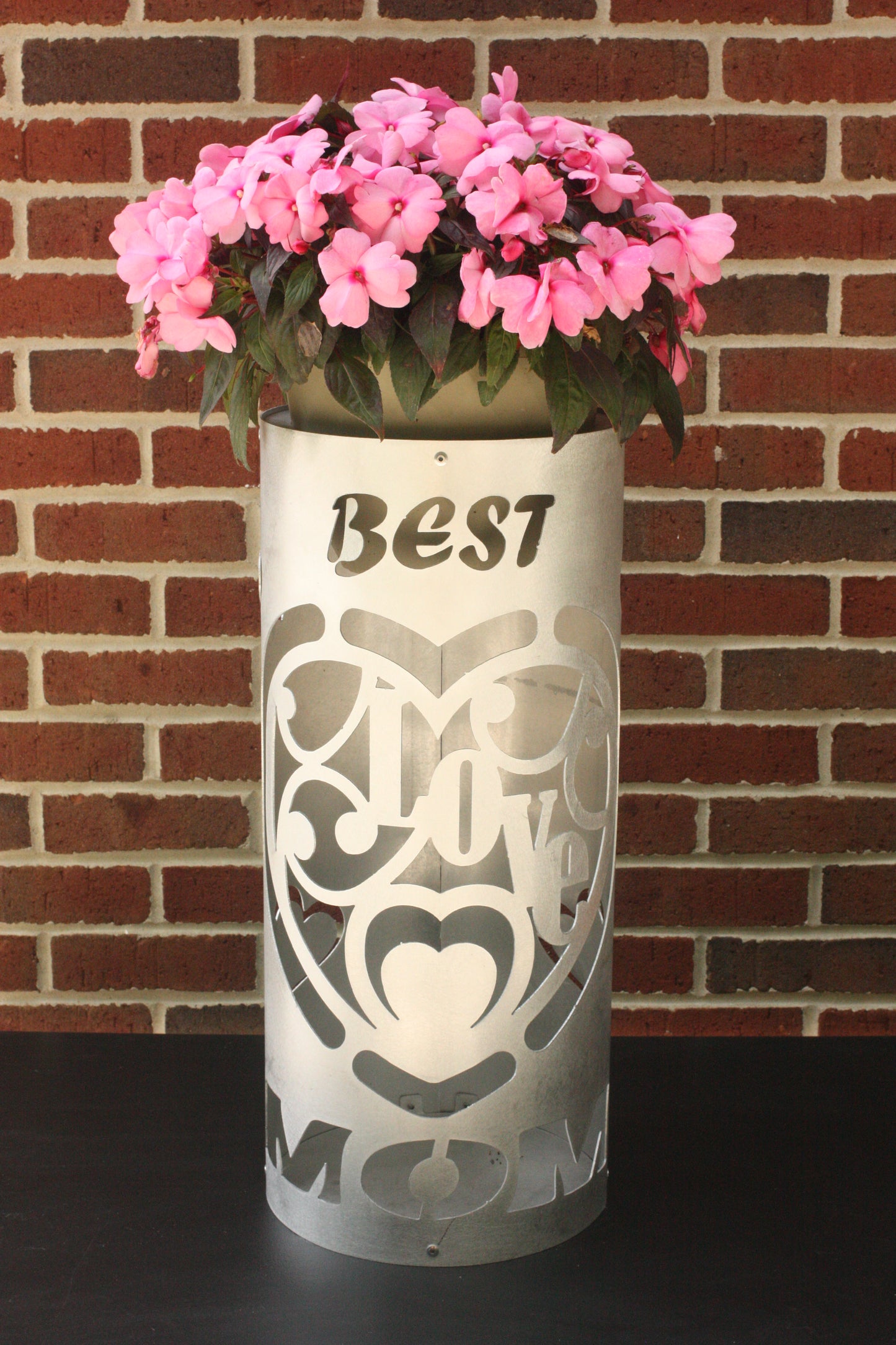 Best Mom Planter, Heart Cutout Metal Flower Pot Holder, Flower Stand