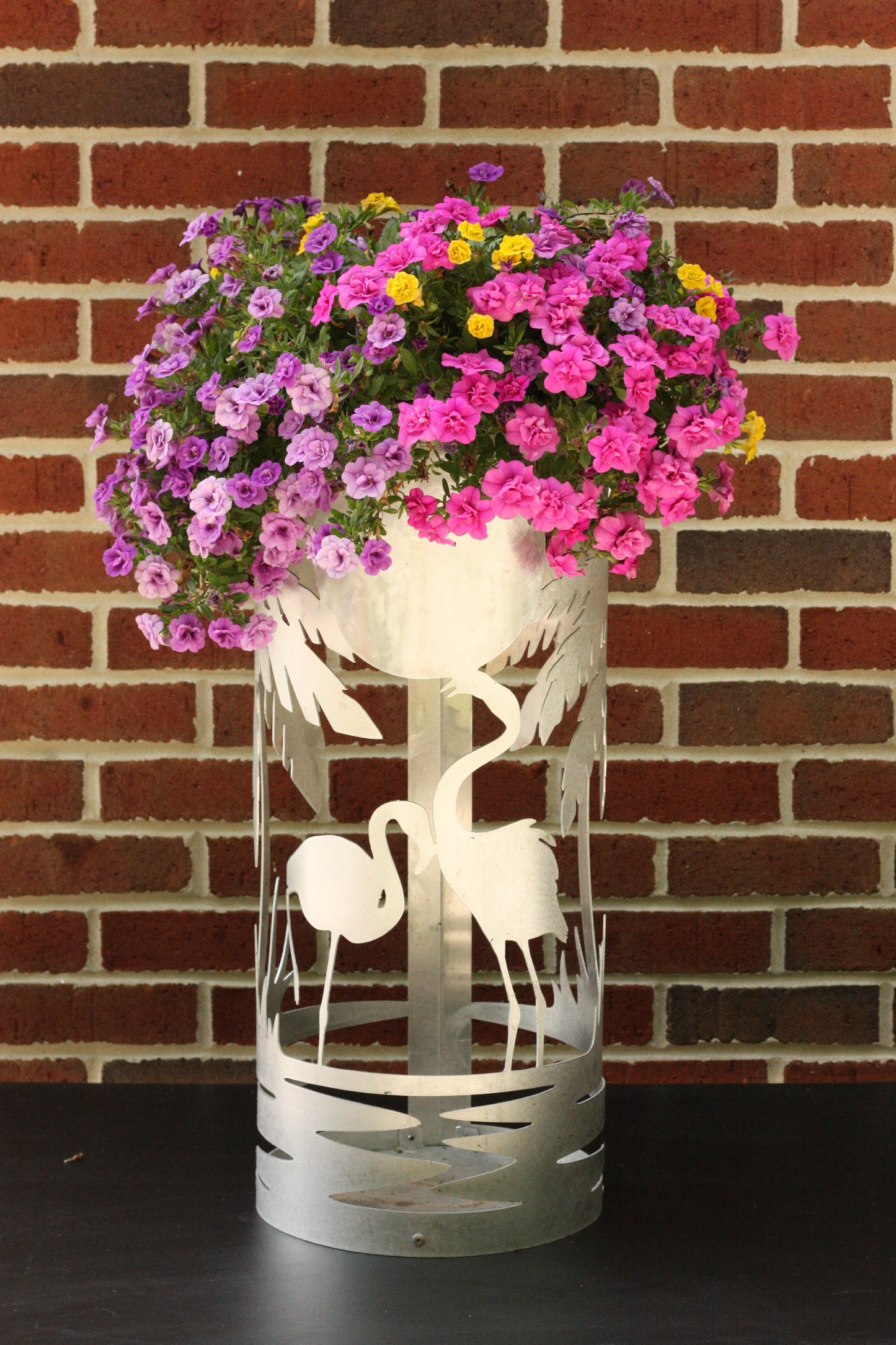 Palm Tree Flamingo Flower Skirt Planter – Tropical Garden Decor